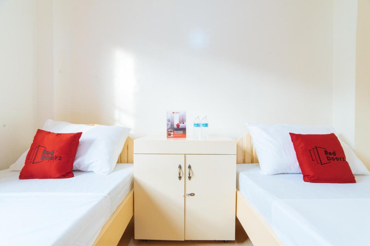 Reddoorz @ Q Abeto Street Mandurriao Hotel Iloilo City Ngoại thất bức ảnh